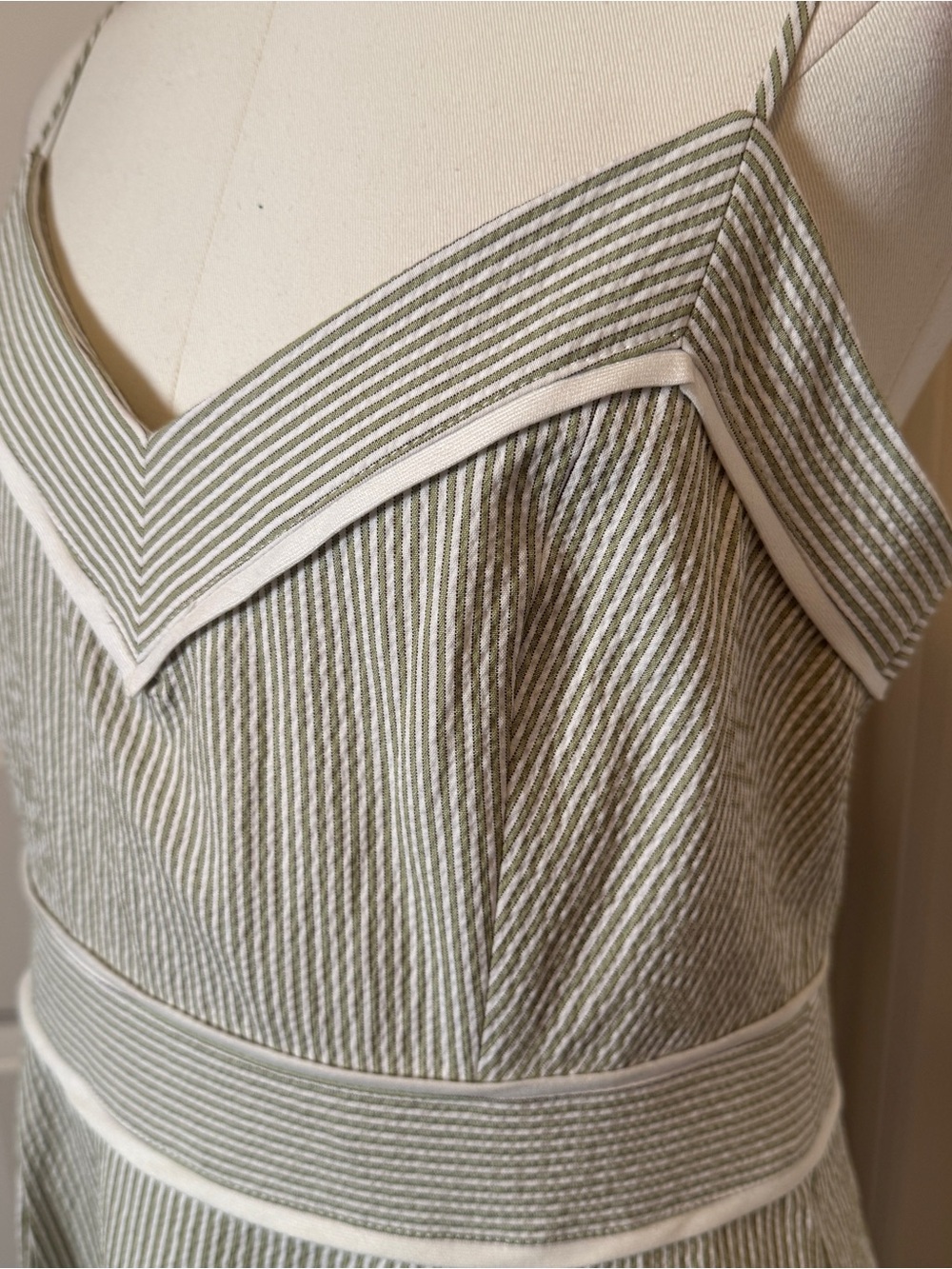Veronica Beard Sage Green Spaghetti-Strap Midi Dress - Picture 5 of 12